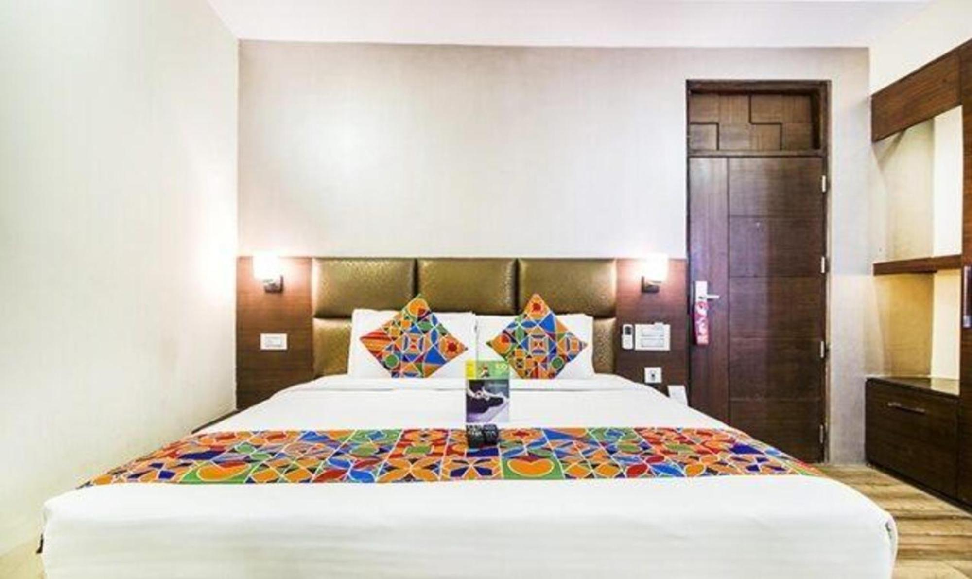 Fabhotel Royal Plaza Zirakpur Eksteriør billede
