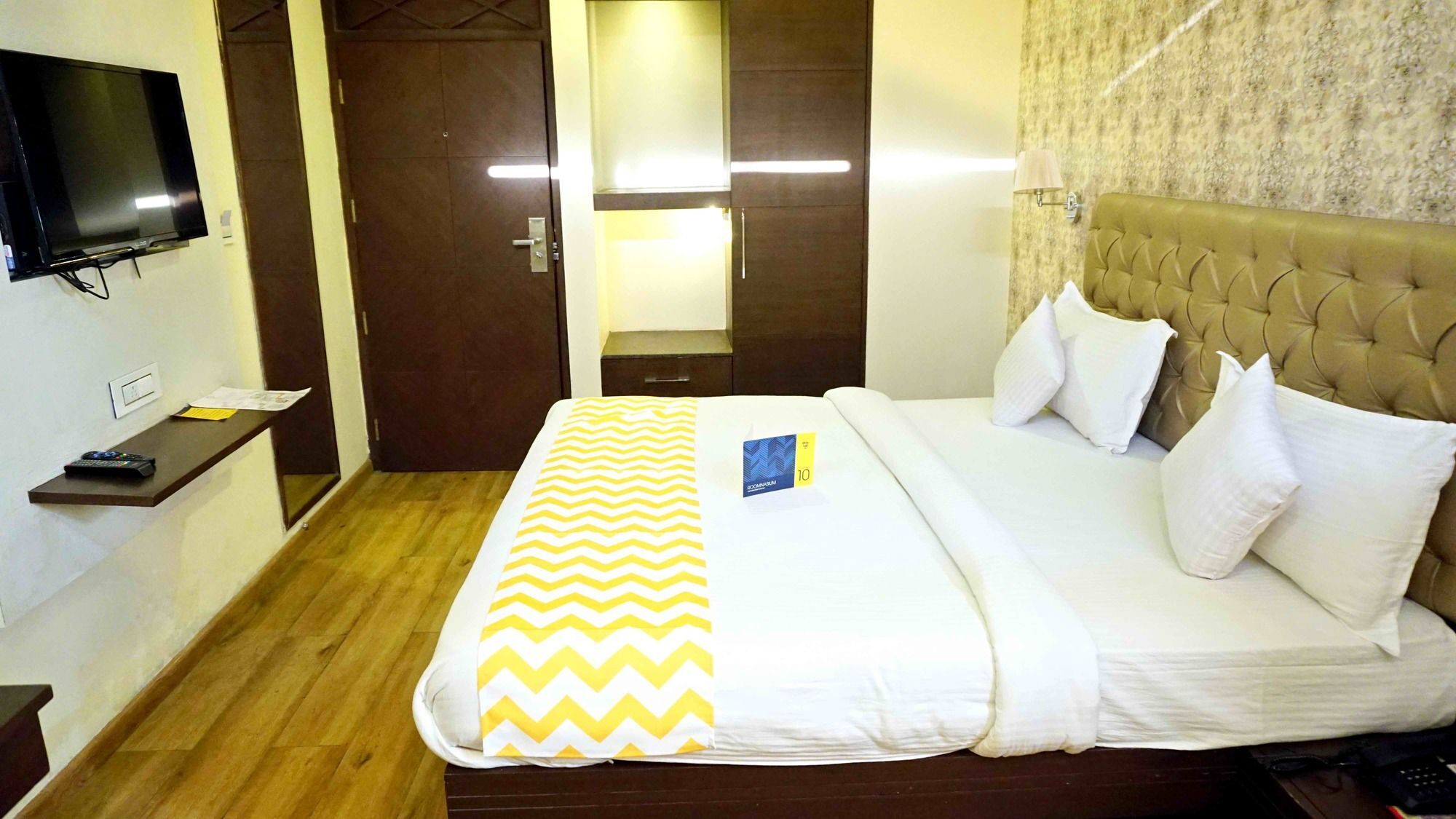 Fabhotel Royal Plaza Zirakpur Eksteriør billede